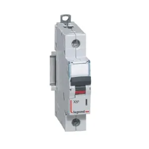 LEGRAND 403203 1X10A B TİPİ 4,5KA XS3 OTOMATİK SİGORTA